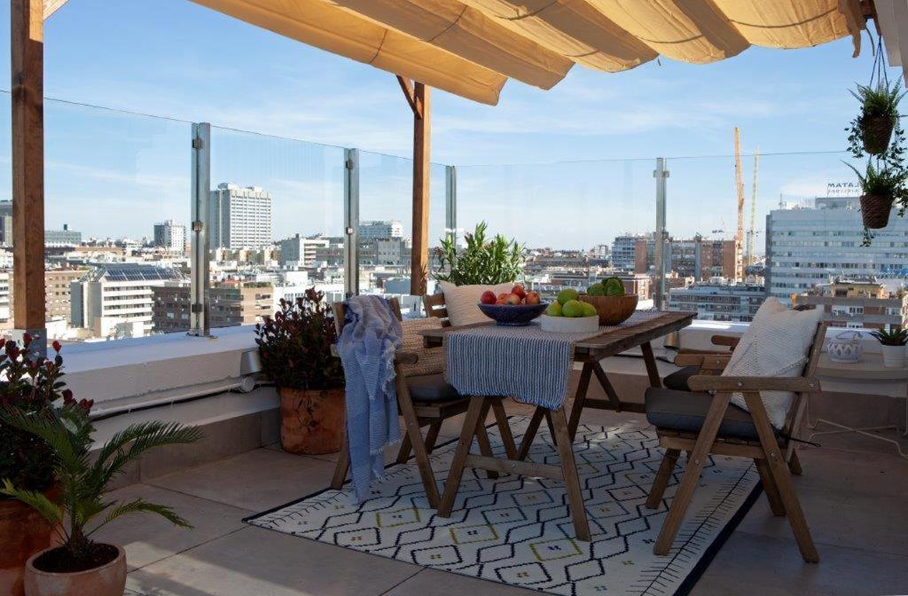 Wishome - Atico Con Espectacular Terraza En Bernabeu Madrid Buitenkant foto